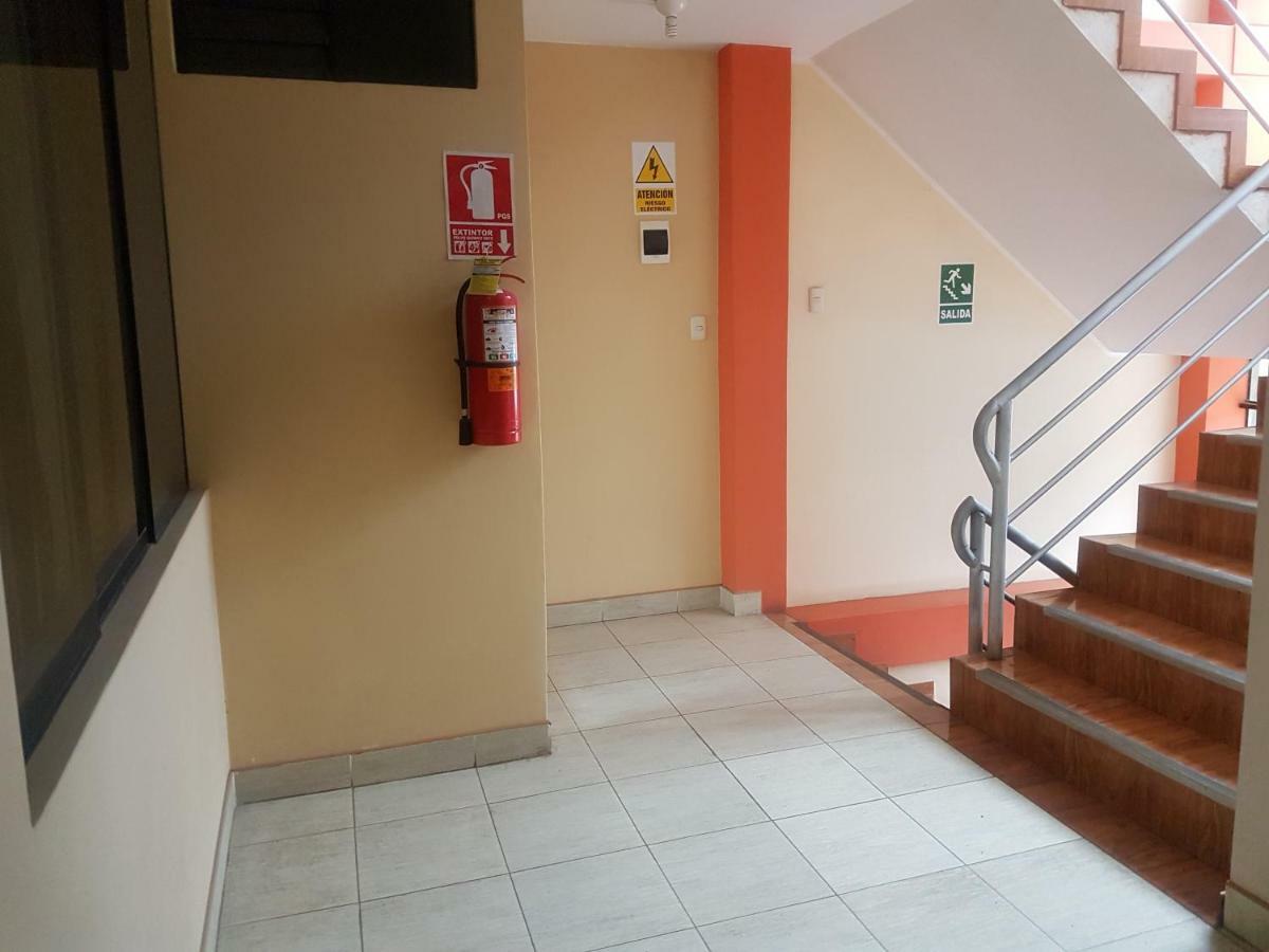 Hostal Los Pinos Huancayo Bagian luar foto